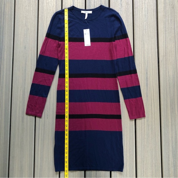 NWT BCBGeneration Navy & Burgundy Striped Fine Gage Knit Dress Sheath Size M - Picture 4 of 6